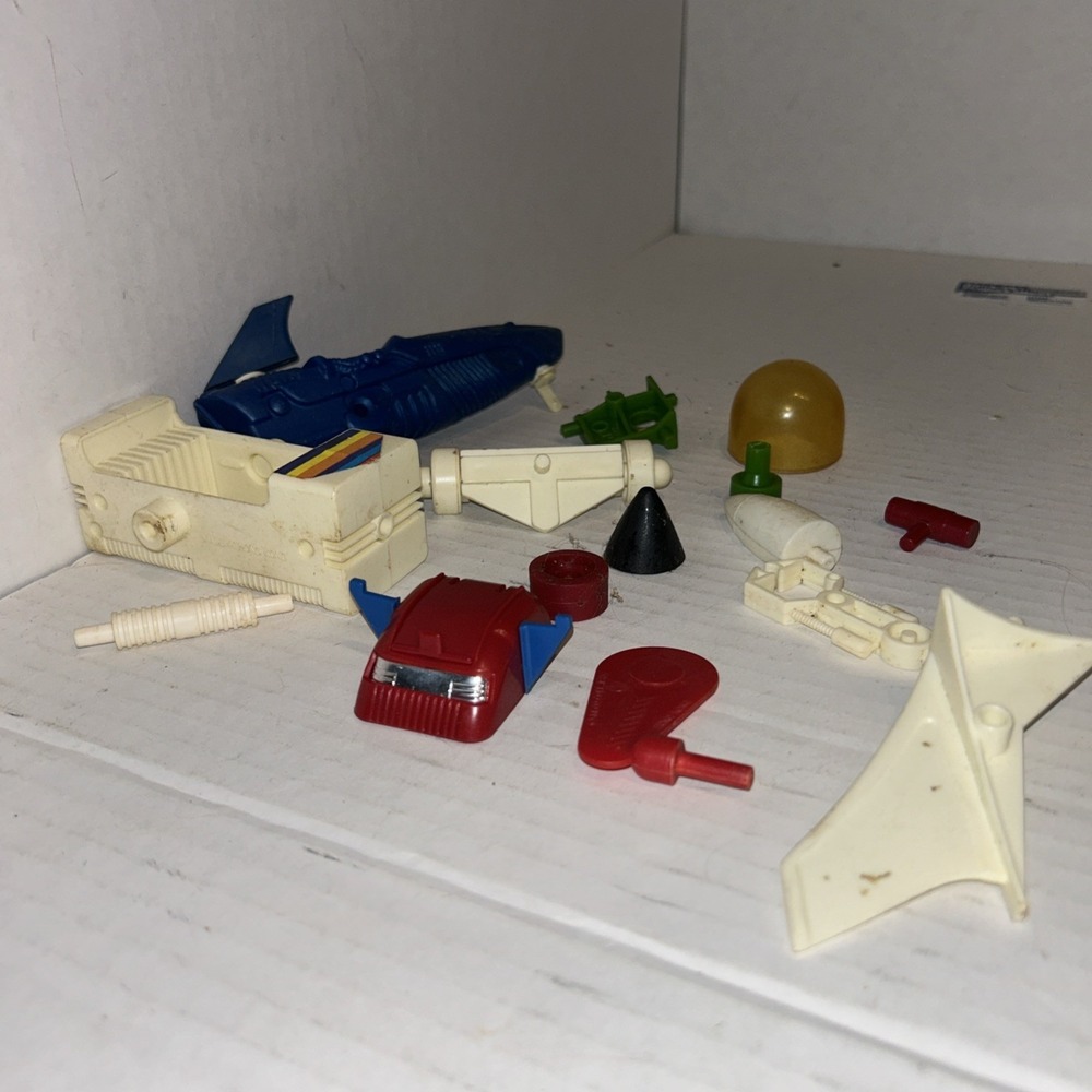 Vintage 1976 MEGO Micronauts Microtron Vehicle Parts Lot B4